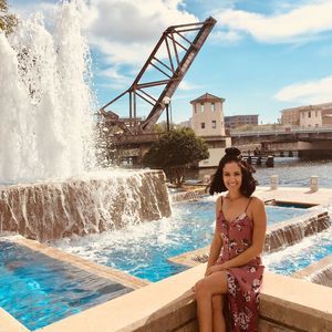 Meet your Posher, Victoria